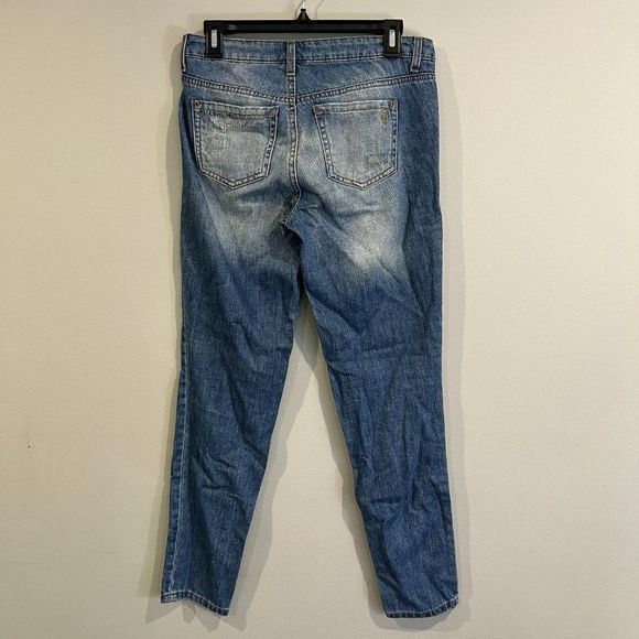 JESSICA SIMPSON Light Wash Distressed Weekend Relaxed Skinny Jeans (26) - Picture 5 of 8